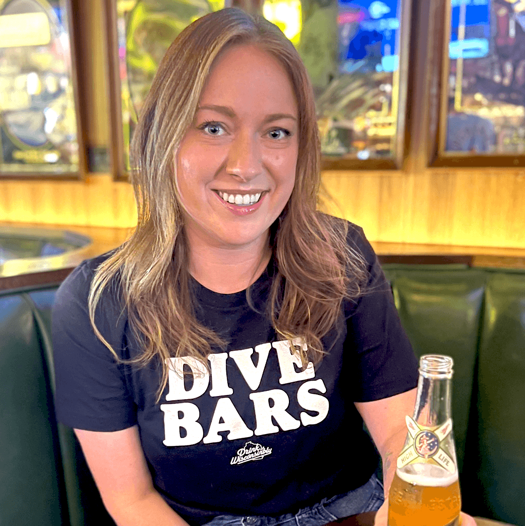Drink Wisconsinbly Dive Bars Unisex T-Shirt