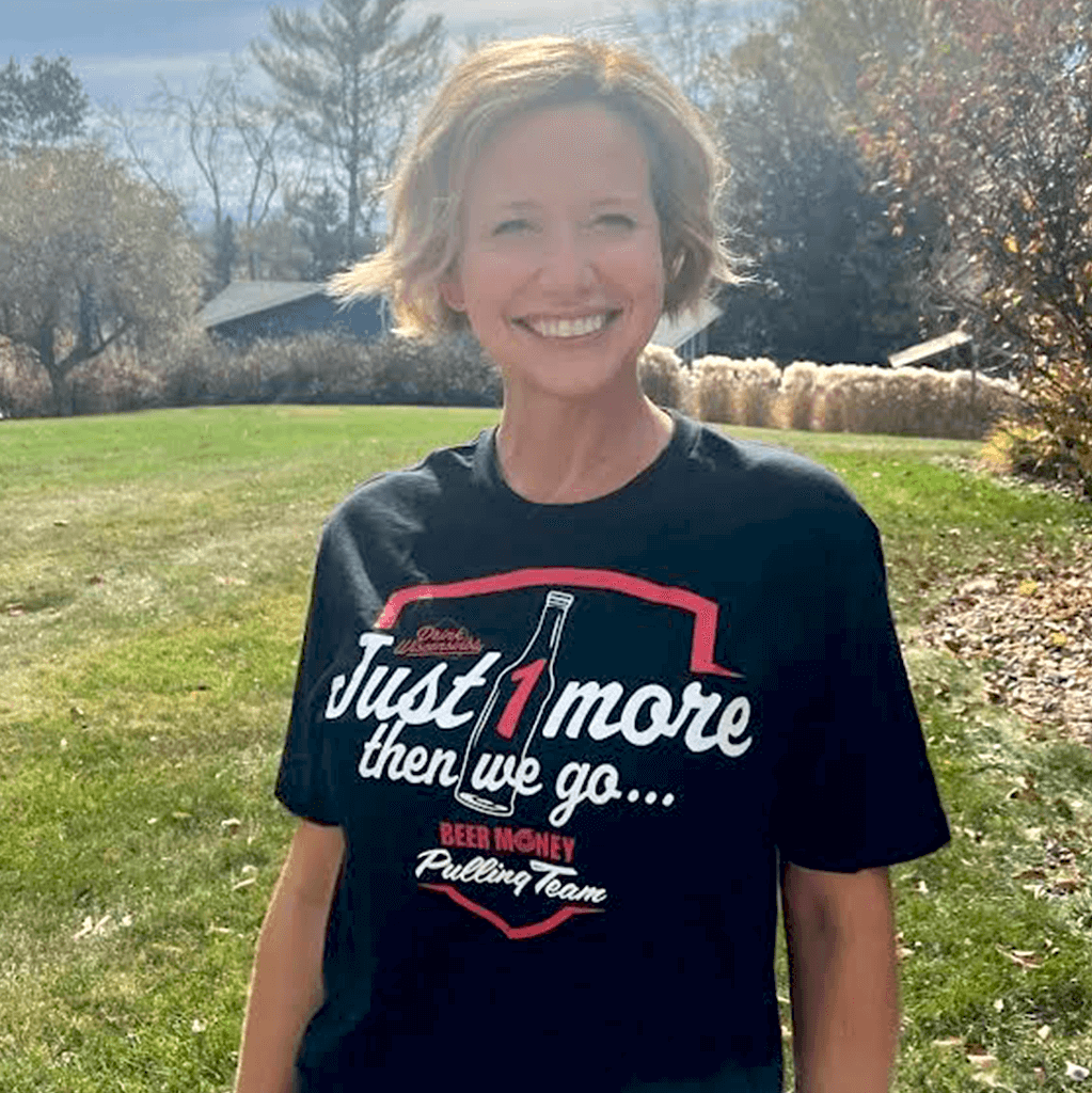 Drink Wisconsinbly Beer Money Pulling Team T-Shirt